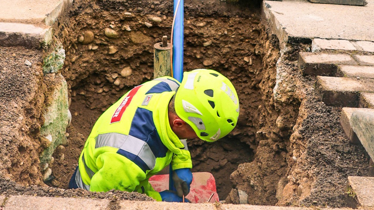 Grabenloser Leitungsbau Leitung ziehen